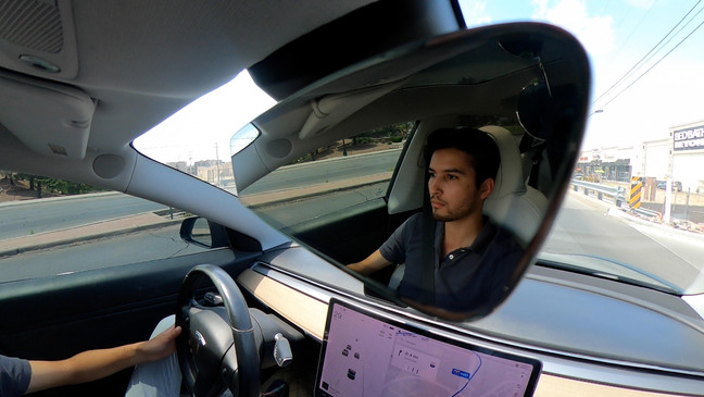 Julian Quezada explains Uber driver protection with in-app features. CREDIT: KFOX14/CBS4